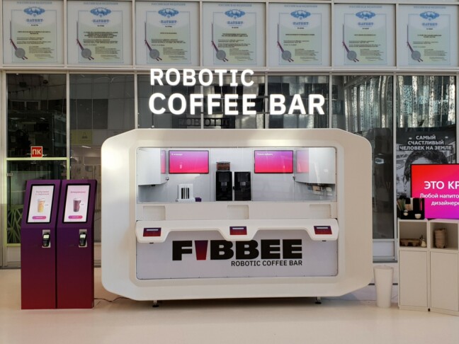 Роботизированные кофейни используют электронные кассиры Q-45